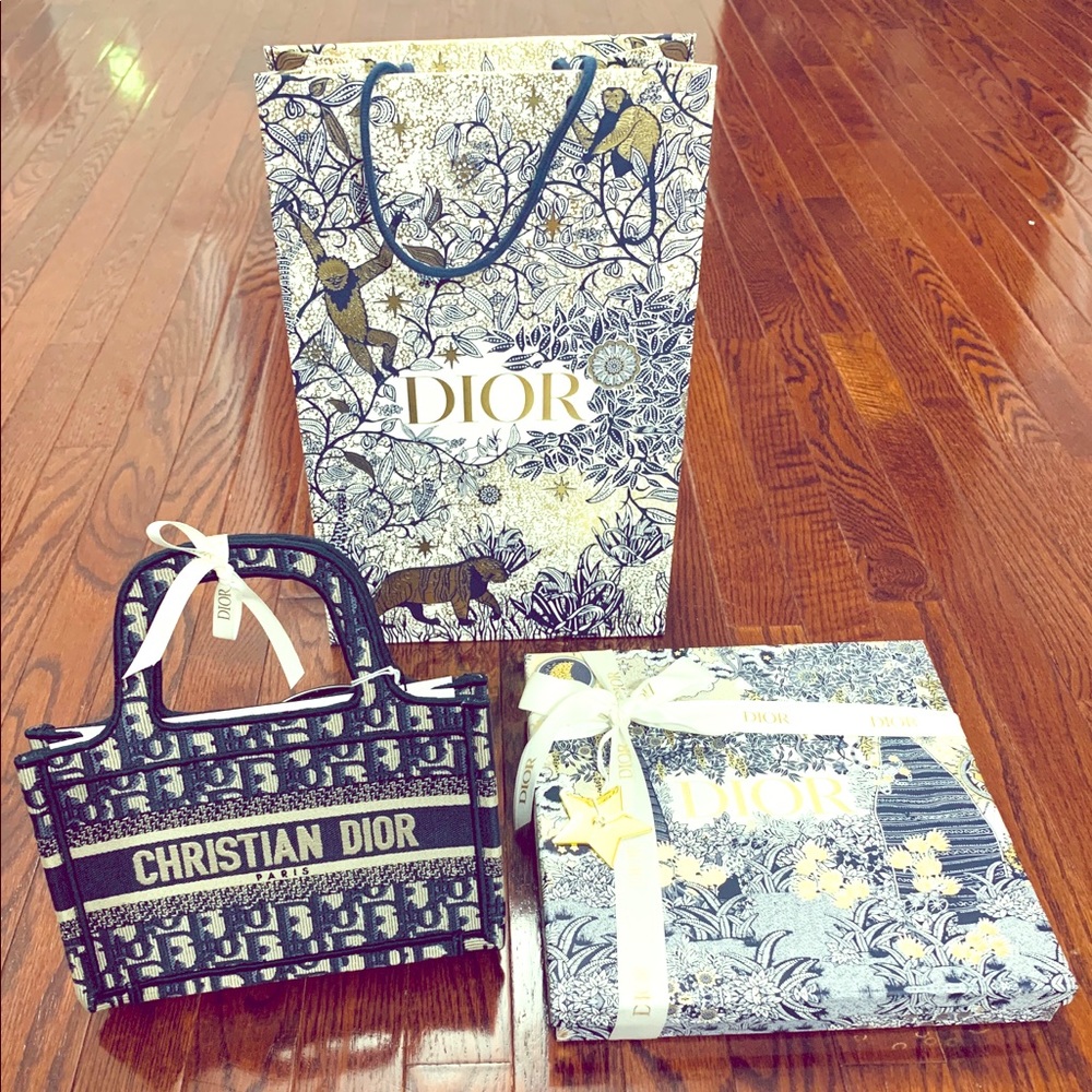 Hold for trade @blessdrea227